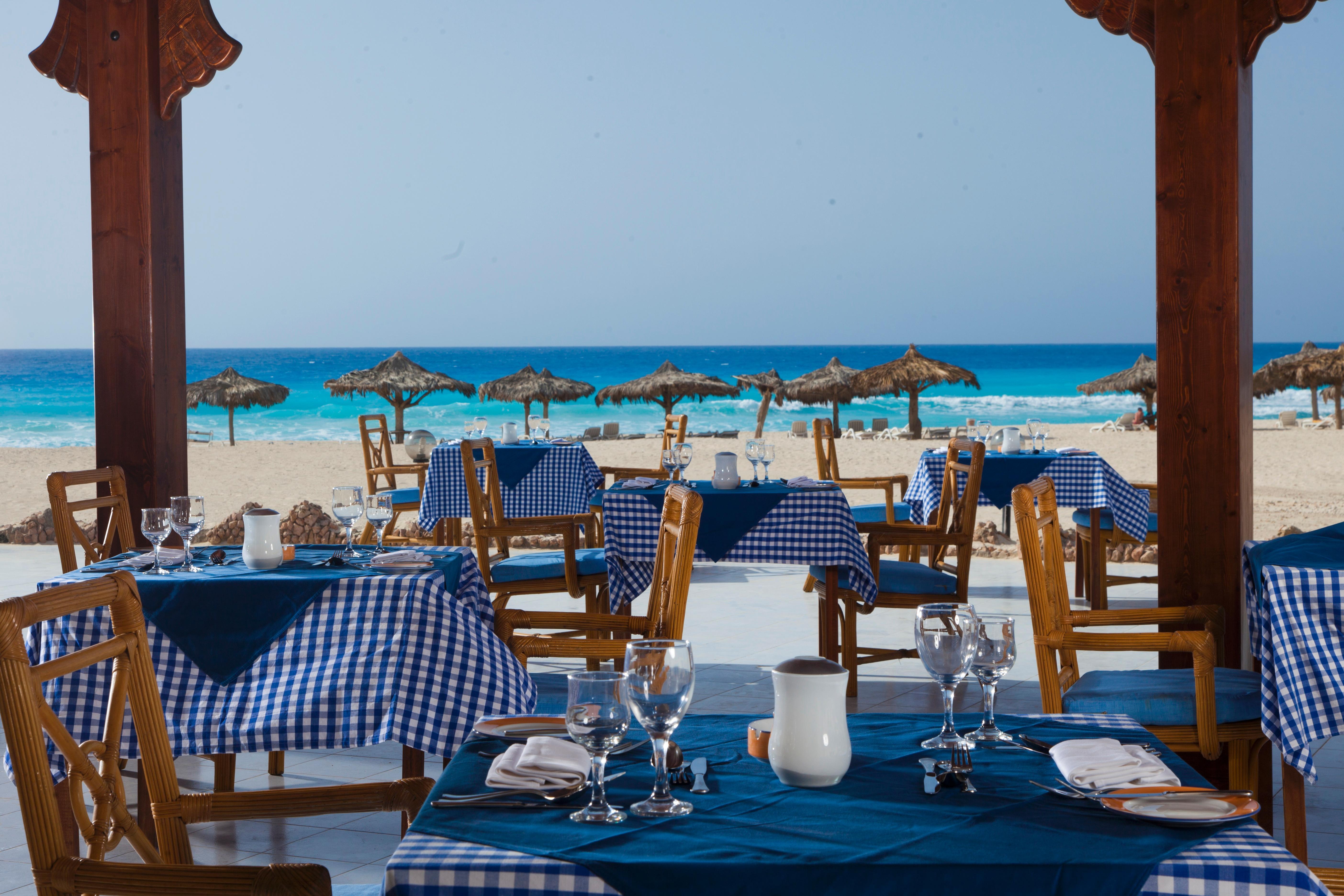 โรงแรมบอร์ก เอล อาหรับ บีช บอร์จเอลอาหรับ ภายนอก รูปภาพ Beach restaurant in Egypt
