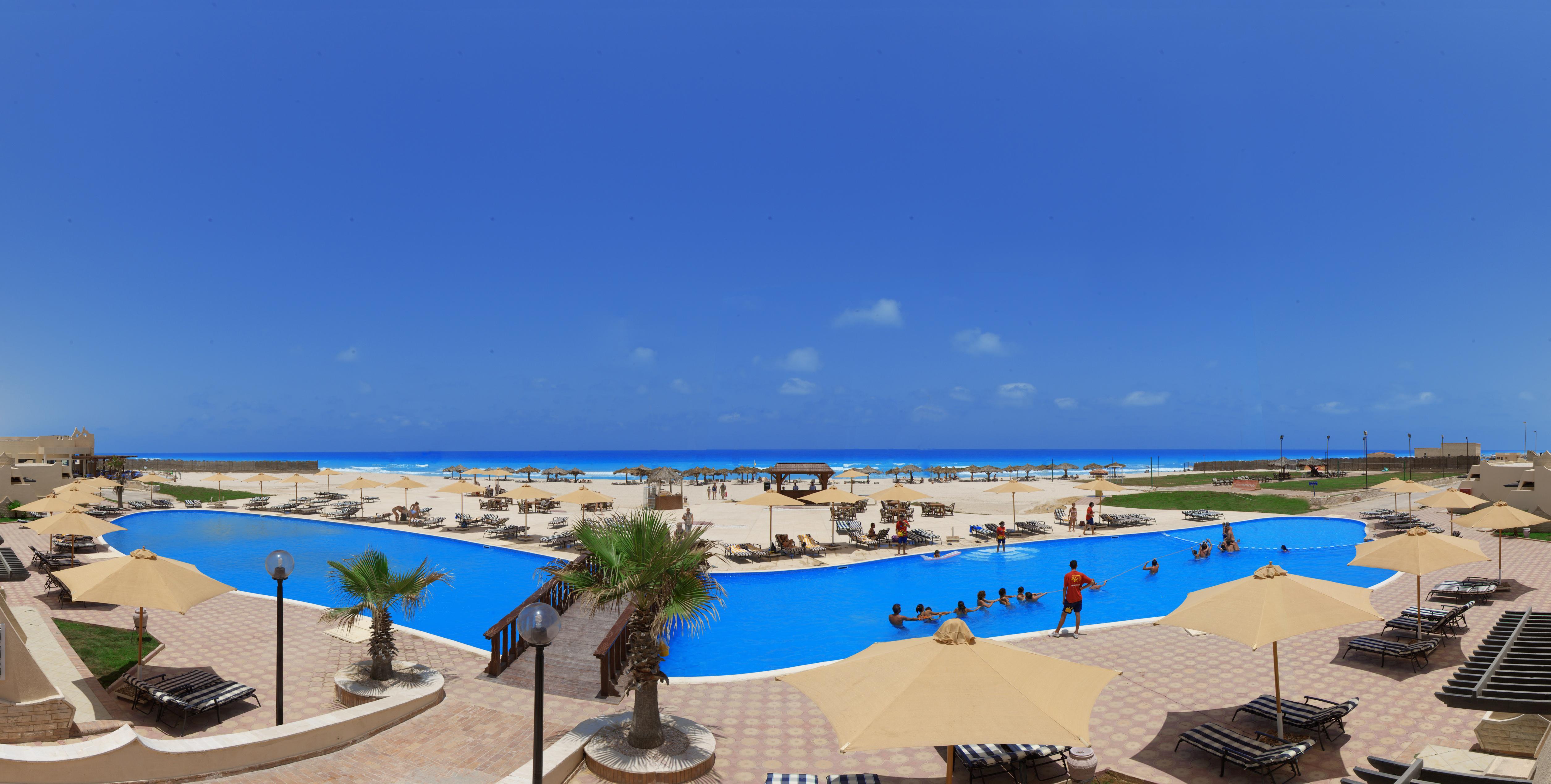 โรงแรมบอร์ก เอล อาหรับ บีช บอร์จเอลอาหรับ ภายนอก รูปภาพ The beach at the resort