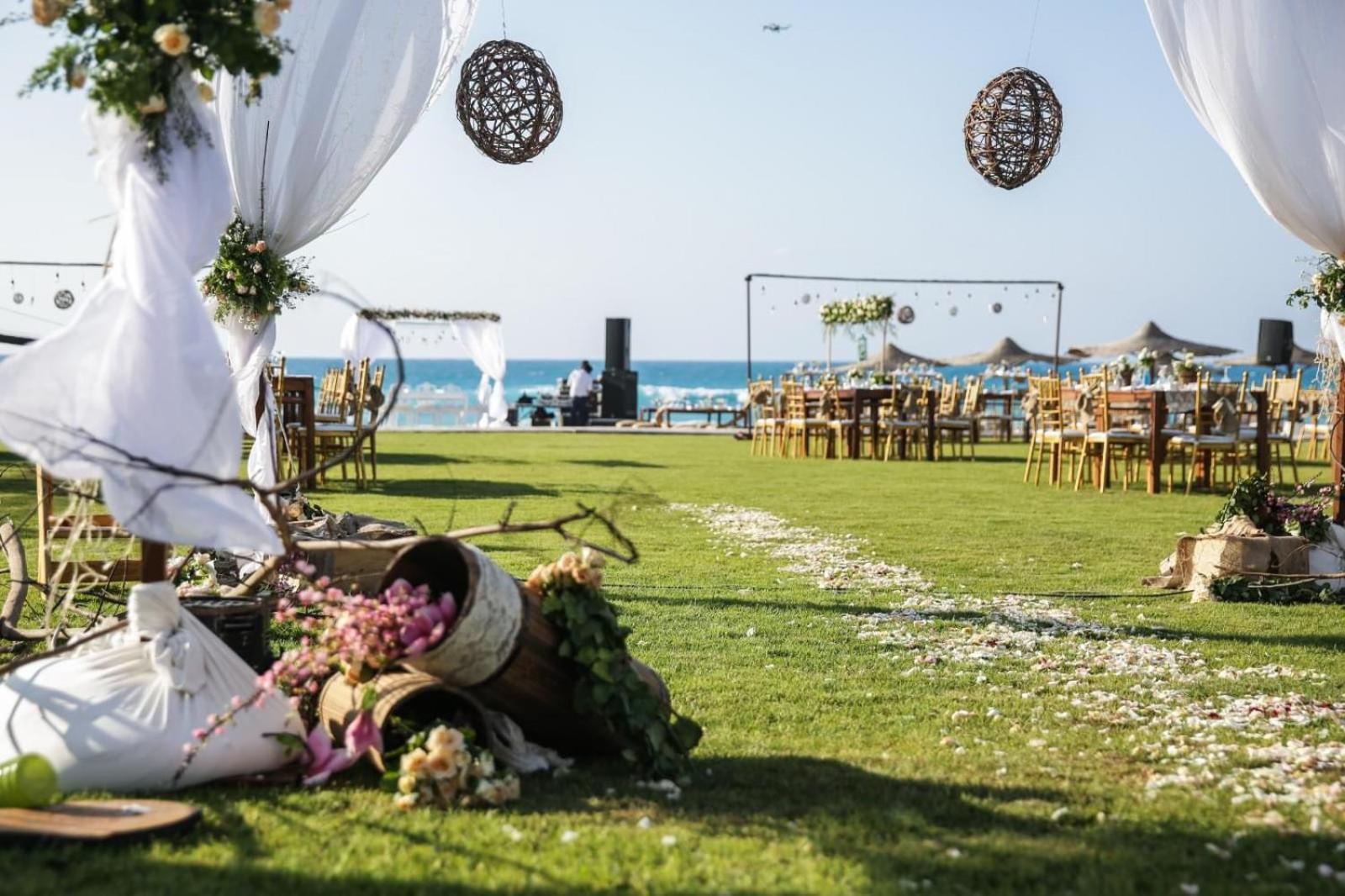 โรงแรมบอร์ก เอล อาหรับ บีช บอร์จเอลอาหรับ ภายนอก รูปภาพ Wedding at the beach