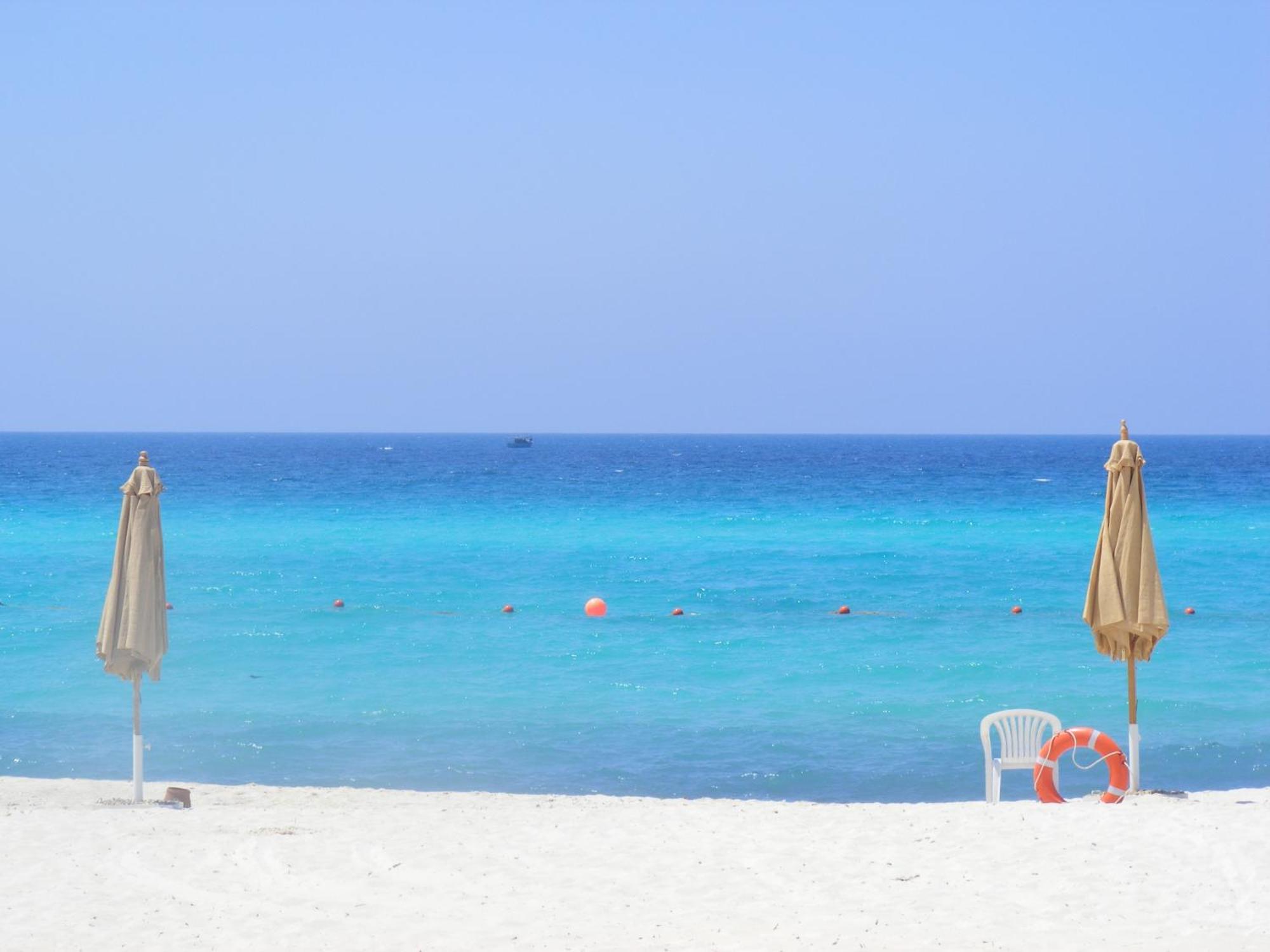 โรงแรมบอร์ก เอล อาหรับ บีช บอร์จเอลอาหรับ ภายนอก รูปภาพ The beach of Vai