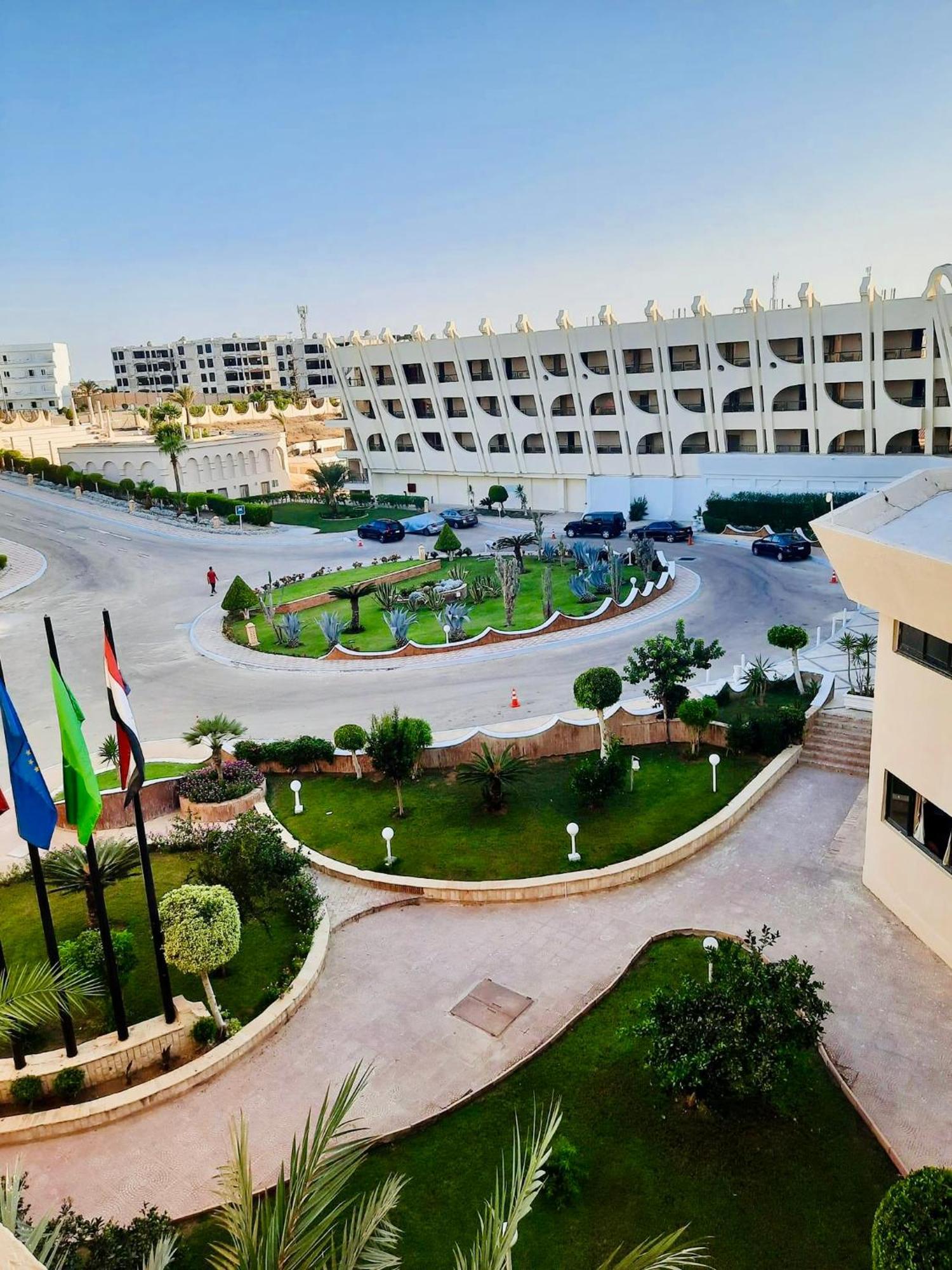 โรงแรมบอร์ก เอล อาหรับ บีช บอร์จเอลอาหรับ ภายนอก รูปภาพ The Dead Sea resort